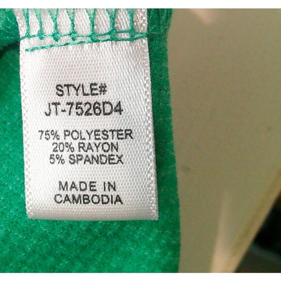 Zenana XL Short Sleeve Green Waffle Knit Women's Top Style # JT-7526D4 - Picture 4 of 4